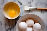 ماسک سفیده تخم مرغ: راز زیبایی یا خطر پنهان؟