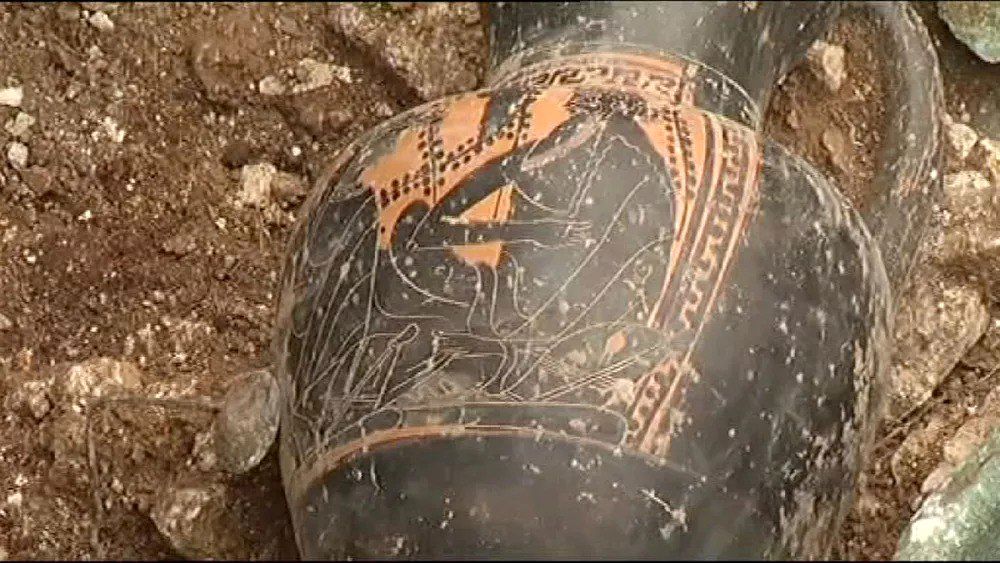(ویدیو) کشف قبر یکی از شاهزادگان سلتیک، متعلق به قرن پنجم میلادی