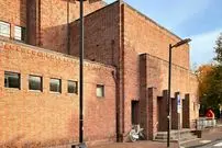 تصاویر؛ ایستگاه قطاری که شاهکار معماری کوبیسم اکسپرسیونیستی است