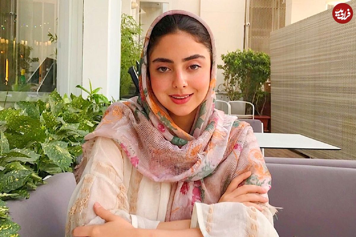عکس| سفر در زمان؛ «حنا نوه محمدعلی فردین» در کنار پوری بنایی؛ سال 96