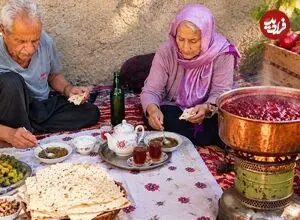 ببینید| غذای روستایی در ایران؛ تهیه رب انار ترش در روستایی سرسبز