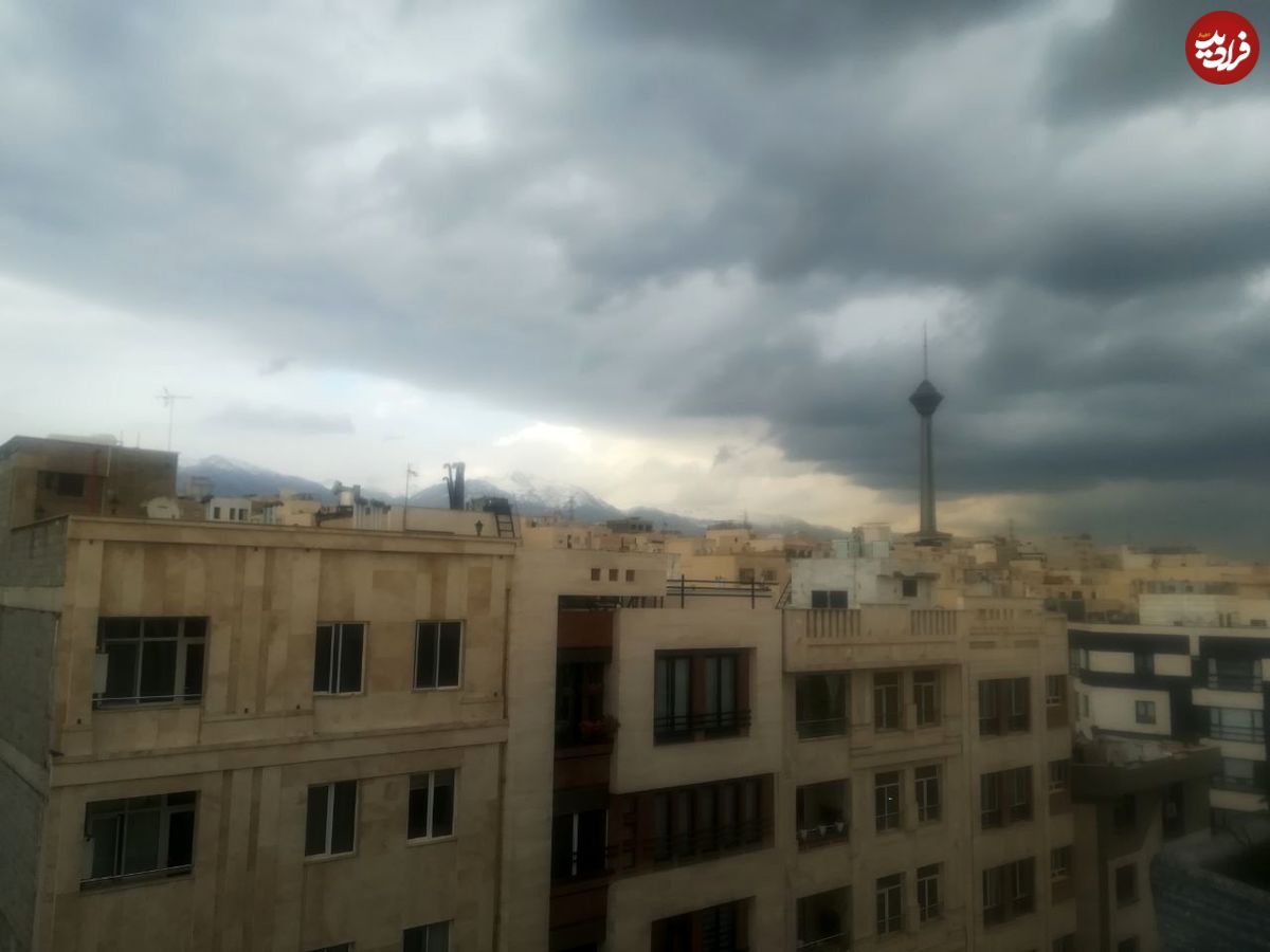 (تصاویر) زیبایی جالب آسمان تهران بعد از باران