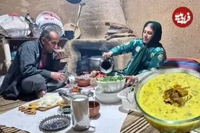 ببینید| غذای روستایی در ایران؛ پخت آش دوغ سنتی روی آتش