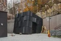 یک معماری خاص برای «ورودی غار زیرزمینی»