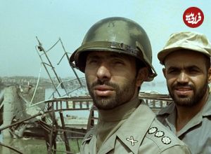عکس؛ سفر به تاریخ؛ «شهید صیاد شیرازی» در دوران دانشجویی روی پشت‌بام دانشگاه افسری