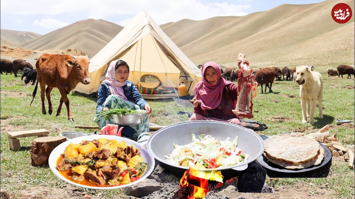 ببینید؛ غذای روستایی در افغانستان؛ پخت یک آبگوشت محلی و نان تازه در طبیعت