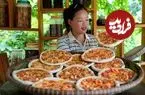 ببینید| غذای روستایی در ویتنام؛ پخت پیتزا با سوسیس و ماهی مرکب در روستایی زیبا