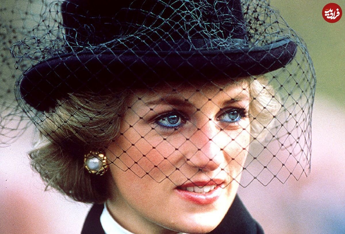عکس| سفر در زمان؛ «پرنسس دایانا» پس از مراسم عروسی در کالسکه؛ سال 1360