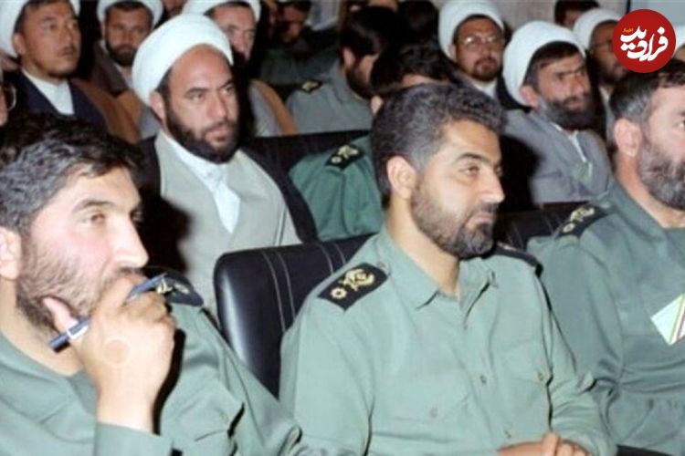 عکس؛ سفر در زمان؛ «سردار سلیمانی و احمد کاظمی در کنار سیدحسن نصرالله»؛ دهه 70