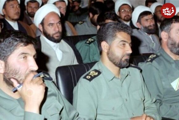 عکس؛ سفر در زمان؛ «سردار سلیمانی و احمد کاظمی در کنار سیدحسن نصرالله»؛ دهه 70