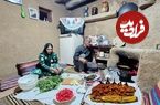 ببینید؛ غذای روستایی در ایران؛ پخت نان سنتی و خوراک گوجه و بادمجان توسط زوج روستایی