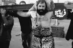 عکس| سفر به تاریخ؛ نمایش نفس‌گیر سیروس قهرمانی با یک شیر در شیراز؛ دهه 30