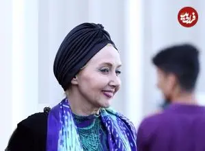 عکس| سفر زمان؛ «کتایون ریاحی» و پسرش «پوریا» در مراسم رونمایی از فیلمنامۀ «کوروش کبیر»