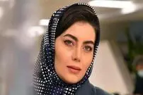 سلفی روژانِ «نون.خ» با یکی از طرفدارانش