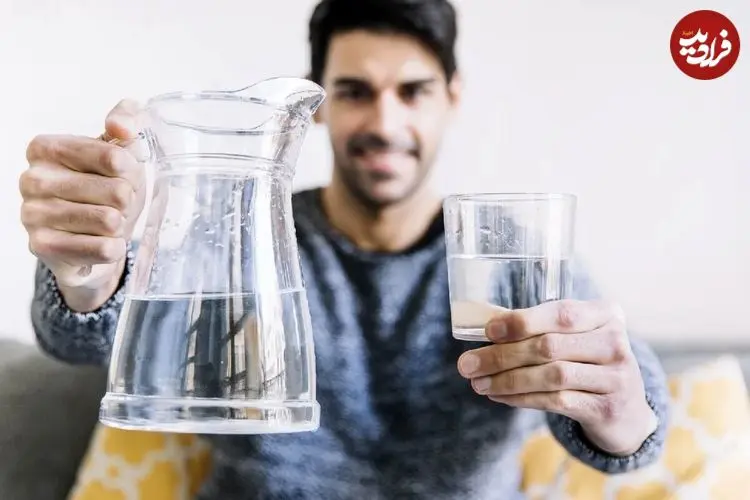 کم آبی بدن؛ عامل اصلی سردردهای آزاردهنده روزانه