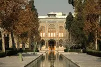 عکس| سفر به ایران قدیم؛ منظرۀ کاخ گلستان و فوارۀ وسط حوض در زمان ناصرالدین شاه