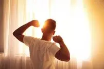 سحرخیزها یا شب‌زنده‌دارها؛ کدام‌یک شادترند؟ 