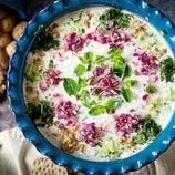 طرز تهیه آب‌دوغ خیار مجلسی؛ غذای نجات‌بخش روزهای گرم