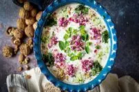 طرز تهیه آب‌دوغ خیار مجلسی؛ غذای نجات‌بخش روزهای گرم