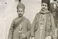 عکس| سفر زمان؛ مردان بختیاری با اسلحه و قطار فشنگ؛ یک قرن قبل