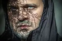 (ویدئو) بیوگرافی مجتبی پیرزاده؛ منصور باجلان سریال پوست شیر