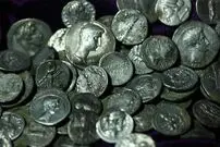 (تصاویر) کشف کوزه‌ای حیرت انگیز مملو از سکه‌های تاریخی نادر در ترکیه