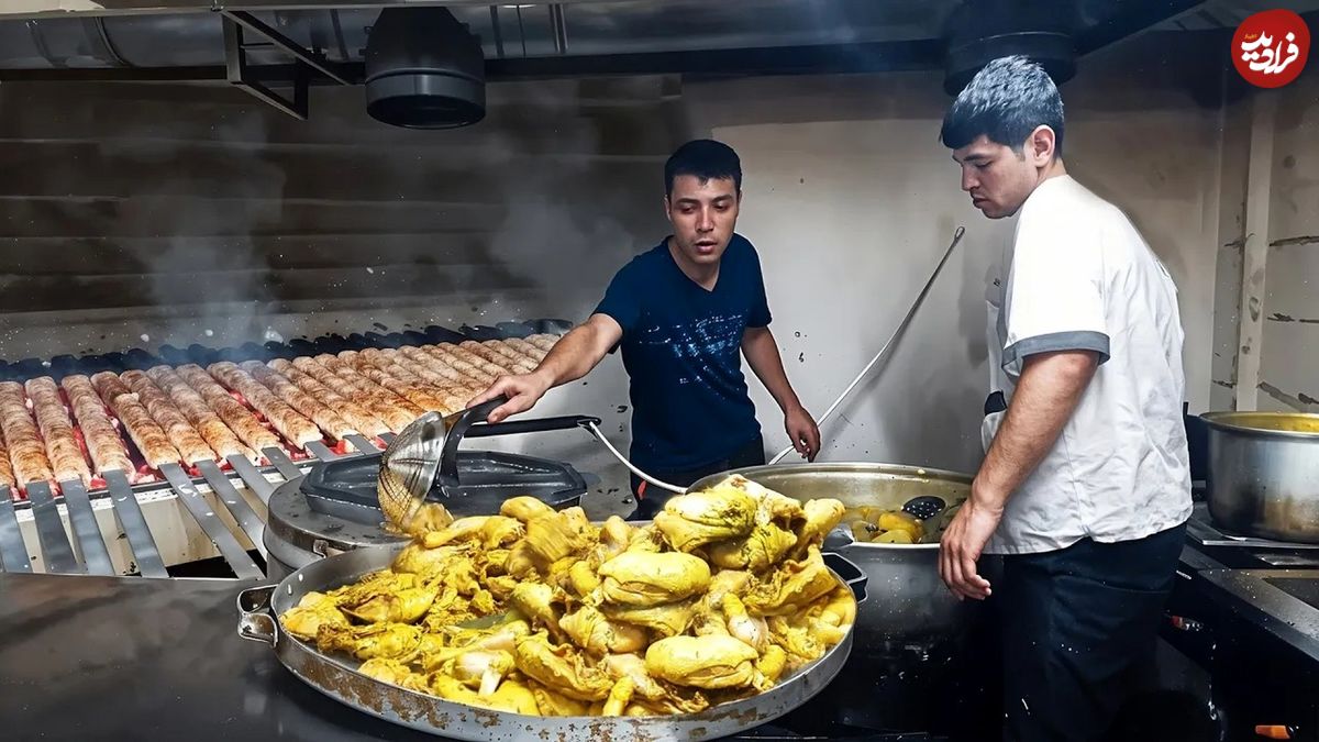 (ویدئو) غذای خیابانی در ایران؛ زرشک پلویی که می خرید به این شکل تهیه می شود