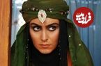 عکس؛ سفر به تاریخ؛ «جاریه، خواهر مختار» در کنار «مصعب بن زبیر» در یک مراسم؛ سال 1390