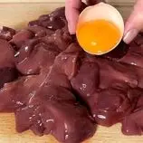 ببینید| طرز تهیه یک شام ساده با 500 گرم جگر مرغ و 2 تخم مرغ