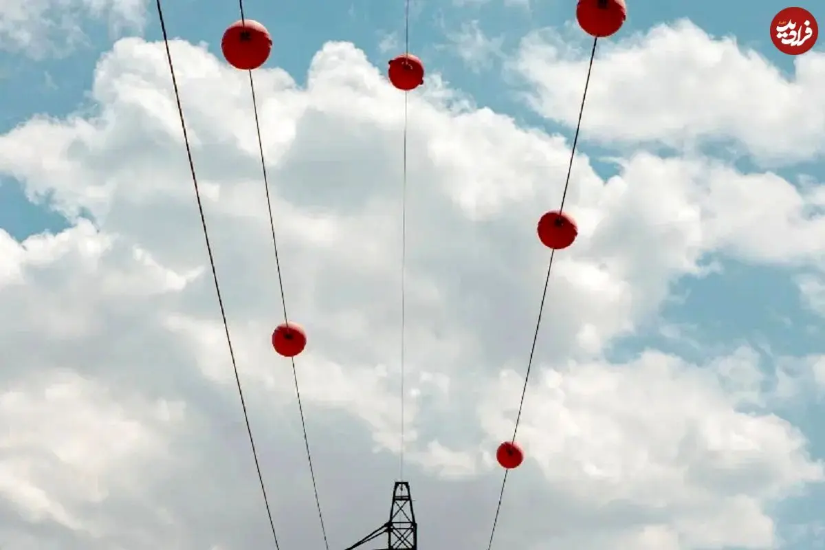 دلیل نصب توپ‌های نارنجی روی سیم‌های انتقال برق چیست؟