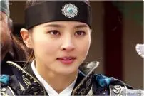 عکس| سفر زمان؛ «سوسانو» پشت میز «رئیس ادارۀ مالیات» کره جنوبی