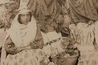 عکس| سفر زمان؛ تصویری از یک «محفل دخترانه» در دوران قاجار