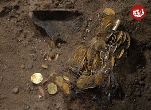 گنج 400 سالۀ سکّه‌های طلا از زیر «محراب کلیسا» بیرون آمد