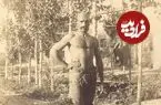 عکس| سفر زمان؛ صحنۀ کشتی گرفتن دو پهلوان ایرانی در یک باغ؛ 140 سال قبل