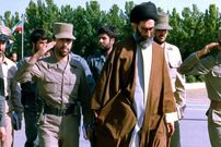 عکس؛ سفر به تاریخ؛ «شهید صیاد شیرازی» در کنار «رهبر انقلاب» در دیدار با «حافظ اسد»؛  سال 1363