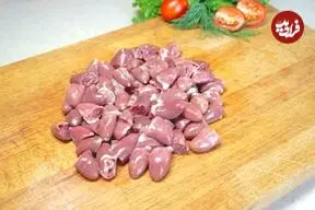 ببینید| طرز تهیه یک غذای ساده و جدید با 900 گرم دل مرغ و 400 گرم برنج