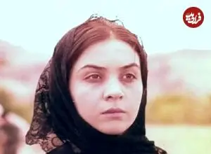 عکس| سفر در زمان؛ «فردین و گلی زنگنه» در نمایی از فیلم برفراز آسمانها؛ سال 57