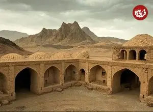 عکس| سفر در زمان؛ کاروان حمل بار چاروادار در کاروانسرایی در دوره قاجار