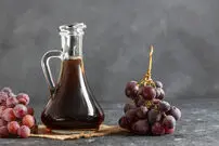 طرز تهیه سرکه انگور خانگی؛ معجونی برای سلامتی و معجزه گر در غذا