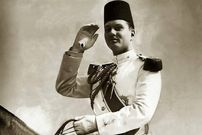عکس؛ سفر در زمان؛ «ملک فاروق» پادشاه مصر و برادر فوزیه در ایام نوجوانی