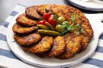 کوکوی مرغ و پیازچه؛ افطاری ساده و مقوی