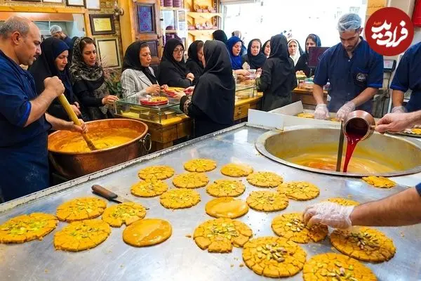 ببینید| غذای خیابانی در ایران؛ مراحل پخت سوهان در قم