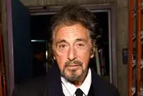 عکس| سفر در زمان؛ «آل پاچینو» در صحنه‌ای از فیلم «پدرخوانده»؛ سال 1349