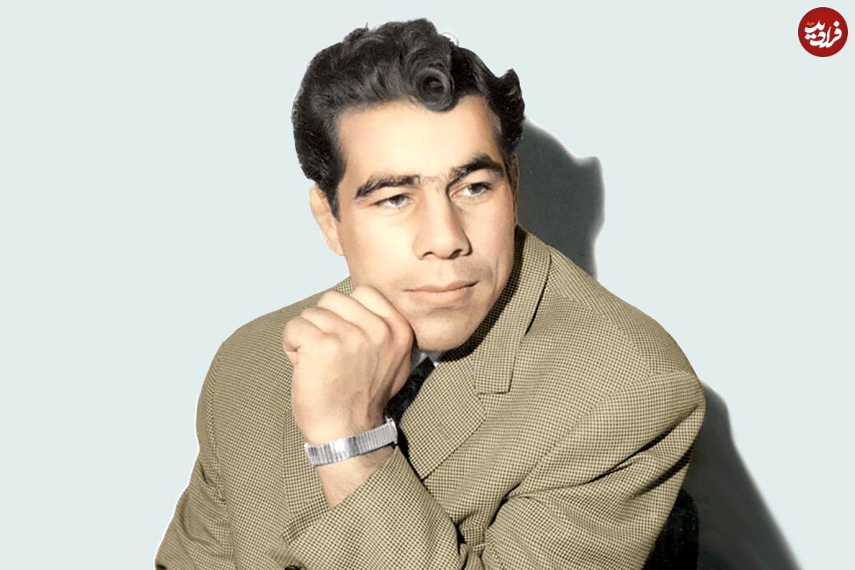 عکس؛ جهان پهلوان سوار بر جیپ ارتش