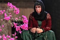 عکس| سفر در زمان؛ «روناک و نورالدین» در پشت صحنه سریال نون خ؛ سال 1400