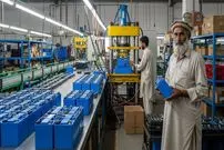 ببینید| مراحل دیدنی تولید انبوه باتری خودرو در کارگاهی در پاکستان