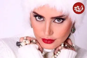 عکس| سفر زمان؛ عیادت «افسانه چهره آزاد» از «الناز شاکردوست» در بیمارستان؛ سال 96