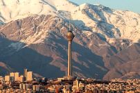 عکسی بی نظیر از تهران؛ برج میلاد و آزادی در کنار هم