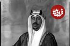 عکس| سفر در زمان؛ «ملک سعود، دومین پادشاه عربستان» در حال بررسی یک مسلسل؛ سال 1324