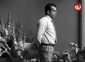 عکس| سفر در زمان؛ «غلامرضا تختی» در هنگام بازگشت از یک مسابقه خارجی